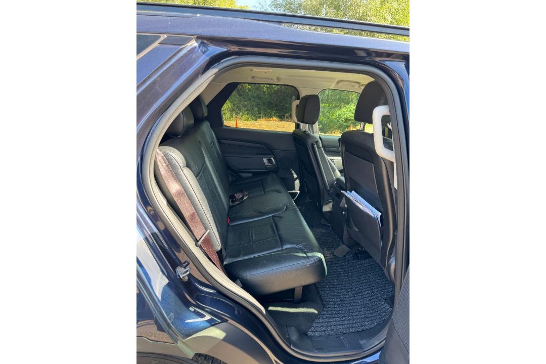 Land Rover Discovery 3.0 SDV6 306 S Commercial Auto, Registration: LP19 POA, First Registered 30th M - Image 15 of 23