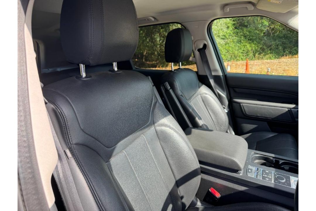 Land Rover Discovery 3.0 SDV6 306 S Commercial Auto, Registration: LP19 POA, First Registered 30th M - Image 20 of 23