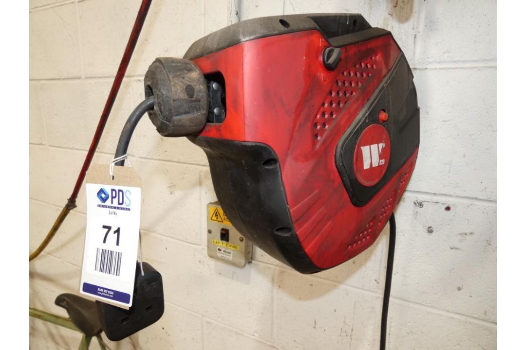 W 240v Extension Reel (Location: Penryn. Please Refer to Important Information)