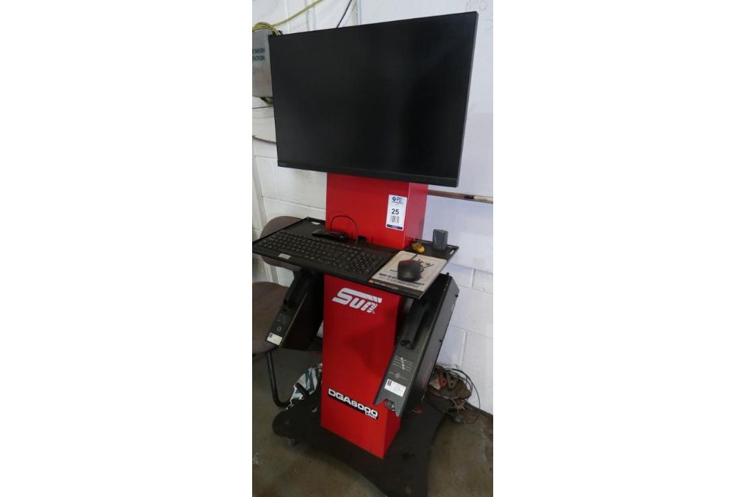 Sun DGA6000 Link Workstation, Serial Number A000187166 (Location: Penryn. Please Refer to Important - Image 1 of 5