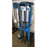 Sykes-Pickavant Hydraulic Press (Location: Penryn. Please Refer to Important Information)