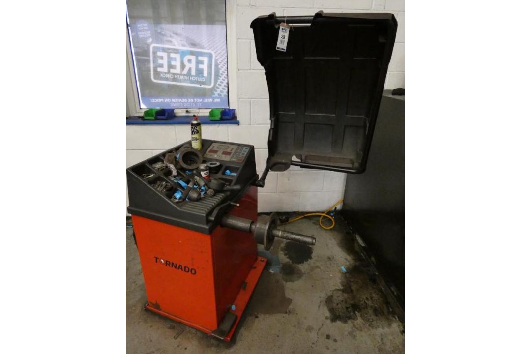 Hoffman Megaplan Tornado Wheel Balancer (2020), Serial Number B19903051251U, Single Phase (Location: - Image 1 of 7