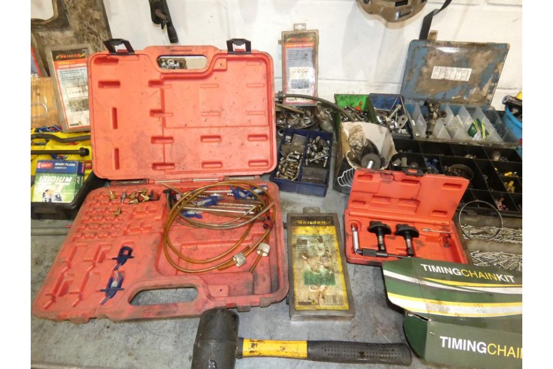 3 Steel Benches & Contents (Location: Penryn. Please Refer to Important Information) - Image 3 of 11