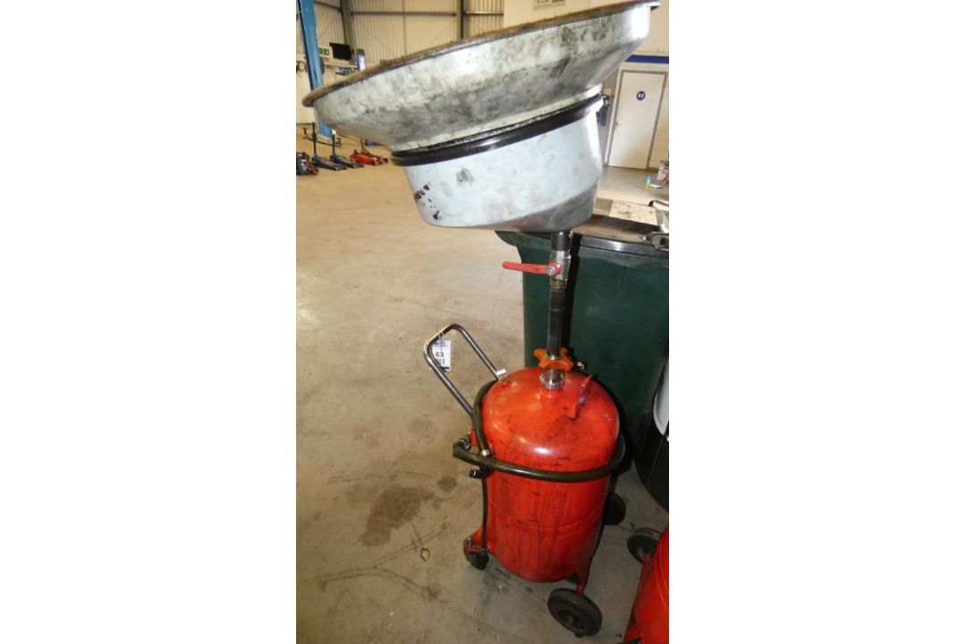 2 Mobile Oil Drain Units (Location: Penryn. Please Refer to Important Information) - Image 3 of 3