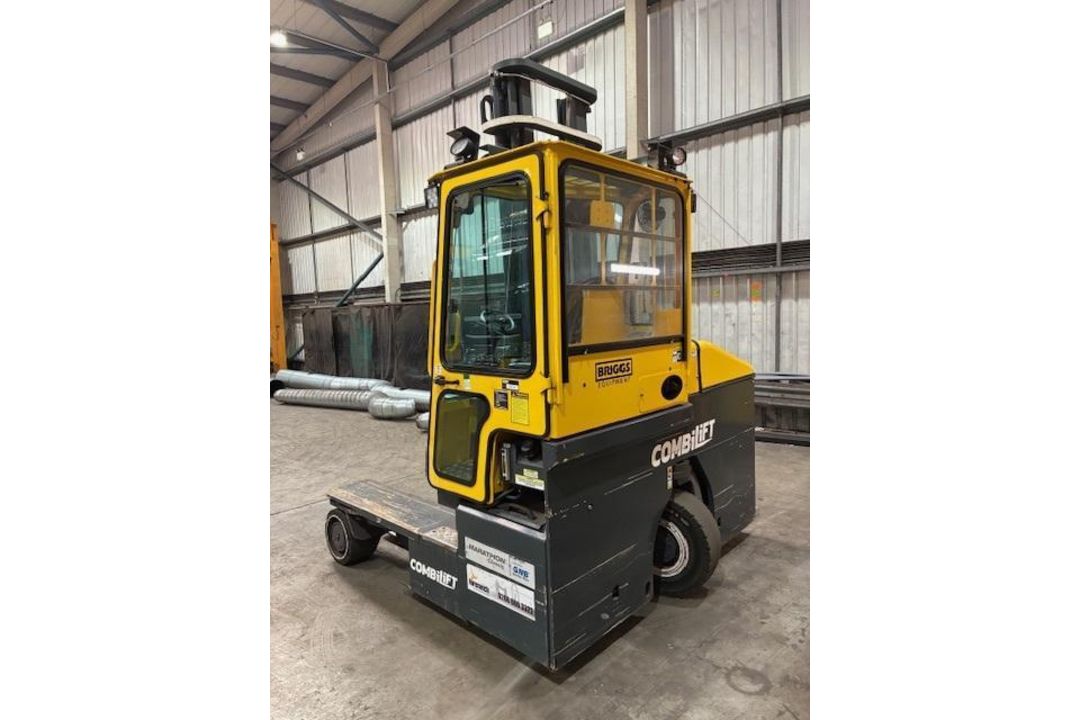 Combilift Marathon Classic Side Load Forklift Truck Model C4000ET, Serial Number 73340, Capacity 400 - Image 4 of 8