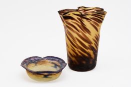 Tuchvase und Schale