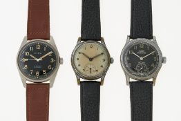 Drei Vintage Militäruhren