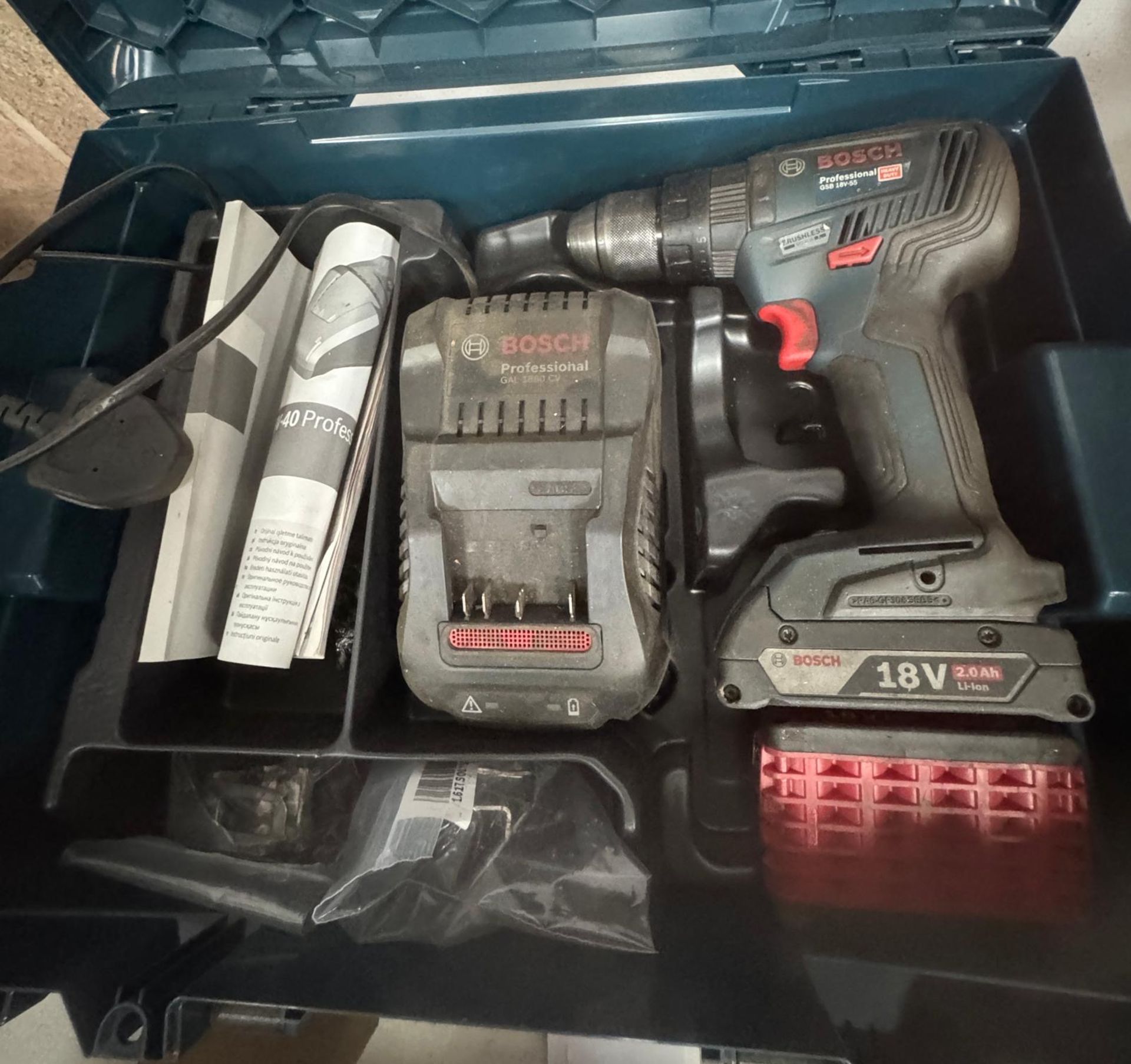 Bosch Cordless Drill with GAL 1860 Charger & 18v Li-Ion Battery GSB 18v-55(Location: Brentwood.
