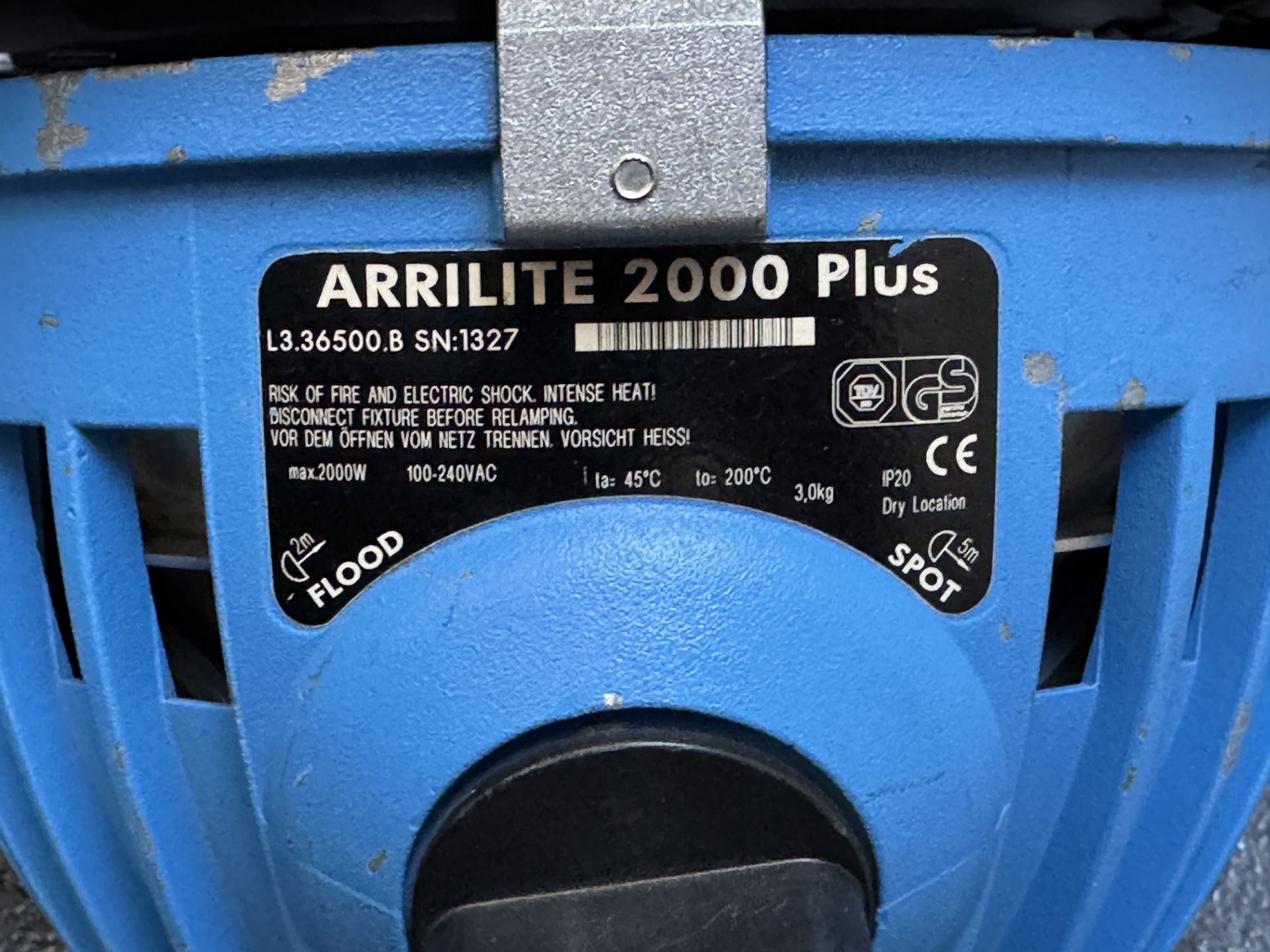 2 Arri 2000 Plus Blonde Studio Lights - Image 2 of 3