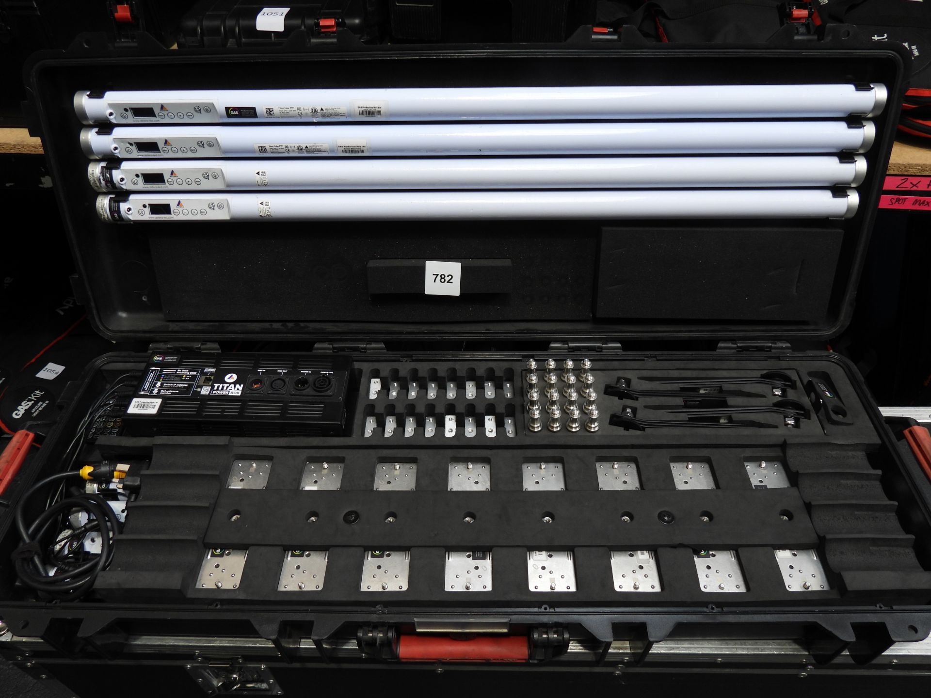 Astera Titan 8 Tube Kit Serial Number 526 0700243 with Carry Case