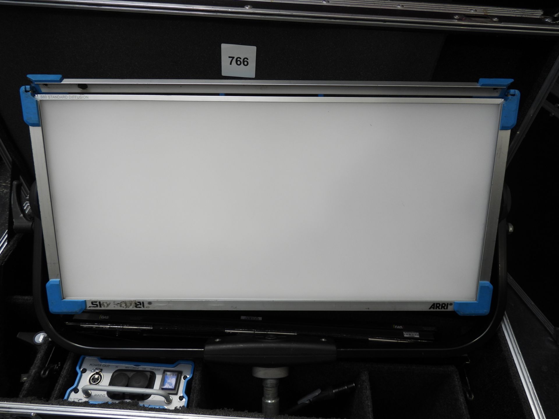 ARRI Skypanel S 60-C Lighting Unit, Serial Number L1.0003353-31004 with Accessories in Flight Case - Image 2 of 5