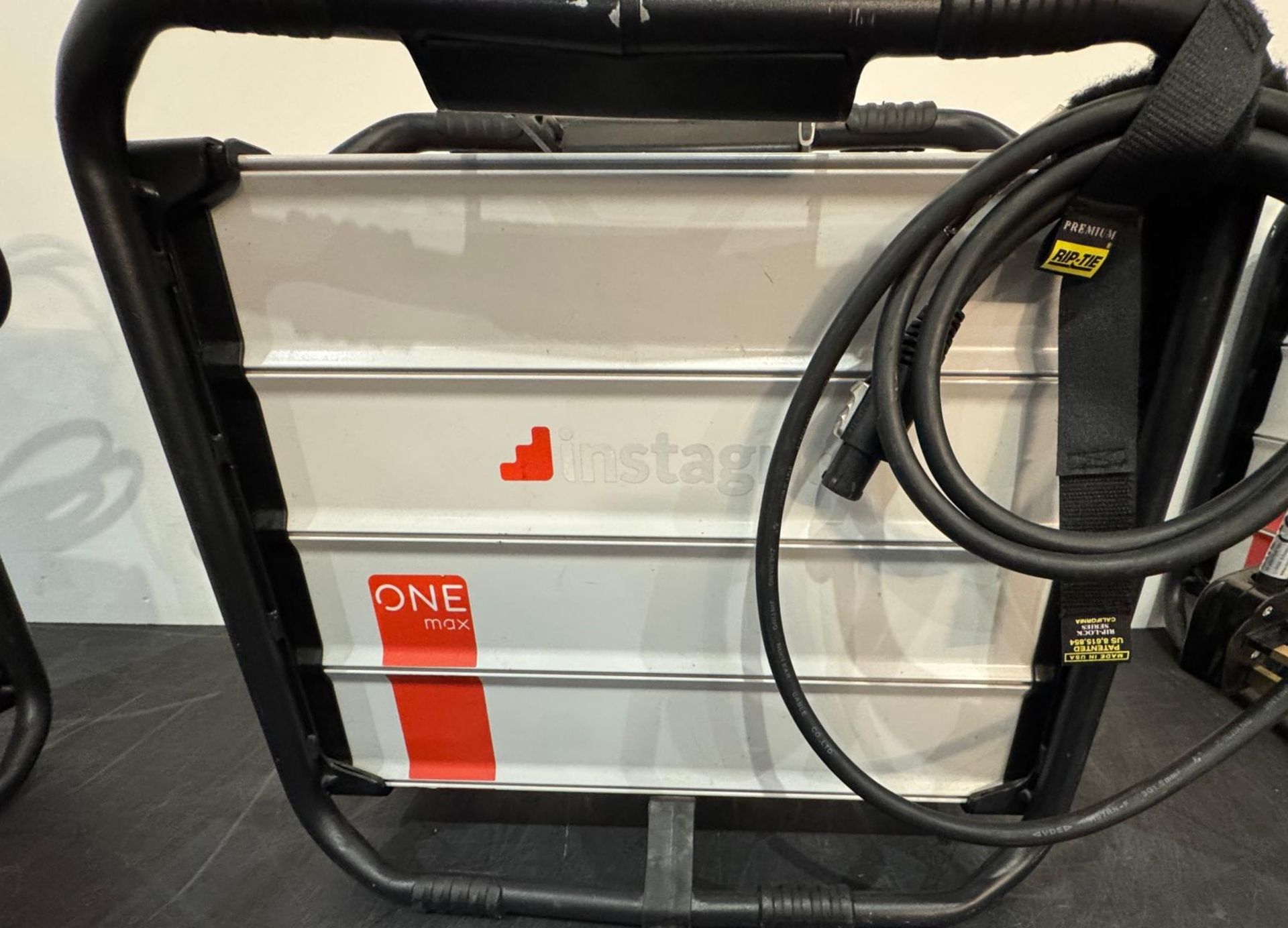 Instagrid ONE Max Battery Power Supply Unit, Serial Number VK7-2404091-00055