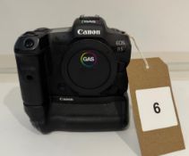 Canon R5 Camera Body, Serial Number 193023002118 with Canon BG-R10 Battery Grip