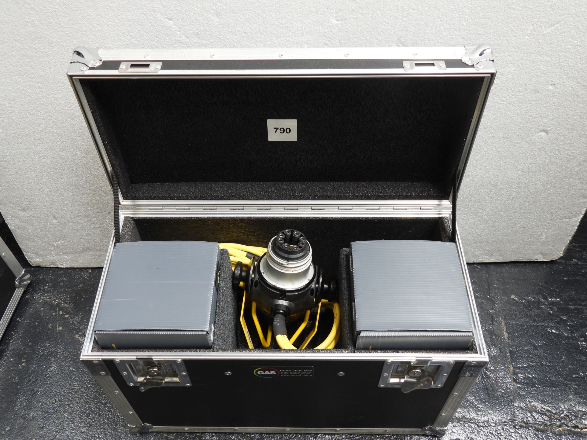 Briese B12 Twin Flash Head (Profoto), Serial Number 51991 with Flight Case