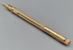 Late 19th early 20th century yellow metal propelling pencil by S Mordan & Co. Total weight 18.6g