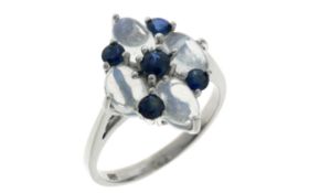 Ring 3,31g 585/- Weißgold mit Saphiren und Mondsteinen, Ringgröße ca. 49