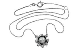Collier 4,50g 585/- Weißgold mit 8 Diamanten zus. ca. 0,24 ct. und Akoya-Zuchtperle, Länge ca. 38...