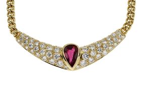 Collier 25,81g 750/- Gelbgold mit 60 Diamanten zus. ca. 2,30 ct. und Rubin, Länge ca. 43 cm