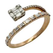 Ring 2,57g 750/- Rotgold und Weißgold mit 15 Diamanten zus. ca. 0,15 ct., Ringgröße ca. 54,5