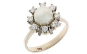 Ring 5,20g 585/- Weißgold mit 8 Diamanten zus. ca. 0,16 ct. und Süßwasser-Zuchtperle, Ringgröße c...