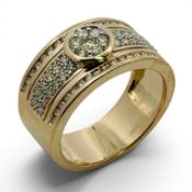 Ring 7,48g 585/- Gelbgold und Weißgold mit 65 Diamanten zus. ca. 0,56 ct., Ringgröße ca. 55,5