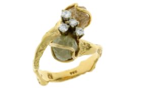 Ring 6,74g 750/- Gelbgold mit 4 Diamanten zus. ca. 0,20 ct. F/si und 2 Rohdiamanten, Ringgröße ca...