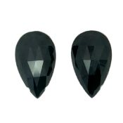 Schwarzer Spinell Paar 27.50 ct.. Laenge 19.98 mm. Breite 12.11 mm. Hoehe 7.5 mm