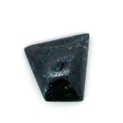 Boulder Opal 25.51 ct.. Laenge ca. 21.31 mm x Breite ca. 21.07 mm x Hoehe ca. 8.32 mm