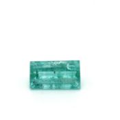 Smaragd 1.71 ct. . Laenge 0.9 mm x Breite 0.5 mm x 0.4 mm