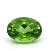Peridot 6.31 ct.. Laenge ca. 12.77 mm x Breite ca. 9.60 mm x Hoehe ca. 7.42 mm