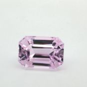 Kunzit. 29.86 ct.. Laenge ca. 19.99 mm x Breite ca. 14.19 mm x Hoehe ca. 12.20 mm