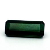 Turmalin 8.08 ct.. Laenge 18.57 mm. Breite 8.00 mm. Hoehe 5.69 mm