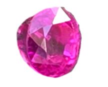 Rubin 0.66 ct.. Laenge/Breite ca. 4.6 mm x Hoehe ca. 3.63 mit Zertifikat