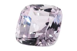 Kunzit. 21.65 ct.. Laenge ca. 16.38 mm. Breite ca. 15.66 mm. Hoehe ca.11.63 mm