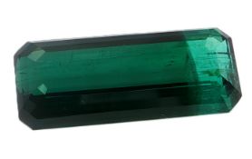 Turmalin 16.68 ct.. Laenge ca. 24.62 mm x Breite ca. 10.47 mm x Hoehe ca. 6.63 mm