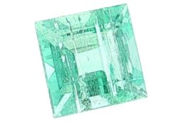 Smaragd 1.16 ct.. Laenge 0.6 mm x Breite 0.7 mm x Hoehe 0.4 mm