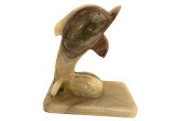 Farbstein Objekt Delfin ca. 1641.67 g. Laenge ca. 16 cm x Breite ca. 11 cm x Hoehe ca. 19 cm