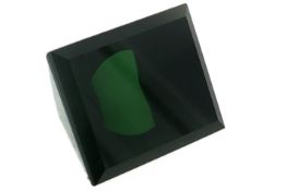Turmalin 18.56 ct.. Laenge ca. 18.69 mm x Breite ca. 15.42 mm x Hoehe ca. 8.84 mm