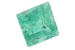 Smaragd 1.42 ct.. Laenge 0.6 mm x Breite 0.6 mm x Hoehe 0.5 mm