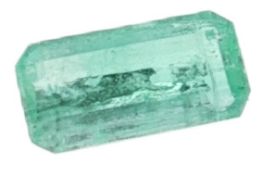 Smaragd 1.46 ct. . Laenge 1.0 mm x Breite 0.5 mm x 0.4 mm