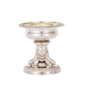 Salière en argent et vermeil, Italie, XXe s., à décor d'oves, h. 8 cm, 90g