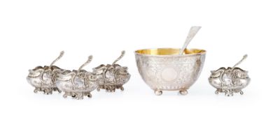 Ensemble de 4 salerons et cuillerons de style Rocaille en argent Minerve 1er titre et 1 bol et cuill