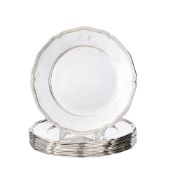 Suite de 12 assiettes de présentation festonnées en argent 915, Espagne, XXe s., gravées d'initiales