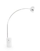 Lampadaire Arco par Achille et Pier Giacomo Castiglioni, base en marbre blanc, fût en acier et réfle