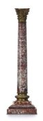 Colonne, XXe s., en marbre et bronze doré, fût terminé par un chapiteau corinthien, h. 48 cm