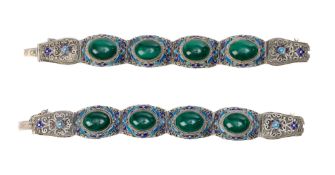 2 bracelets en argent filigrané, émail et malachite, Chine, moderne, décor de rinceaux de fleurs, po
