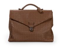 Bottega Veneta, attaché case porte documents en cuir intrecciato nappa de couleur roux, 30x38 cm