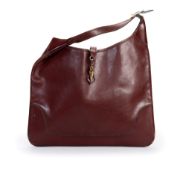 Hermès, sac Trim en cuir bordeaux, année 1959 ou 61, bouclerie plaquée or, 29x38 cm