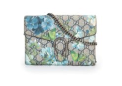 Gucci, wallet-on-a-chain pochette GG Supreme Dionysus Blooms en toile enduite imprimée de fleurs ble