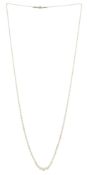 Collier 1 rang de perles (non testées) blanches en chute, fermoir or gris 585 serti d'un diamant tai